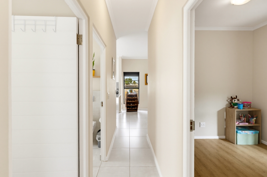3 Bedroom Property for Sale in Aan de Wijnlanden Western Cape
